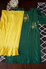 Load image into Gallery viewer, Women Embroidered Muslin Straight Kurta With Side Cuts And Organic Linen Dupatta
